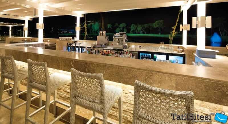 Cornelia Azure Villas